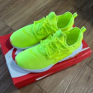 Brand new pair of Nike React Presto’s